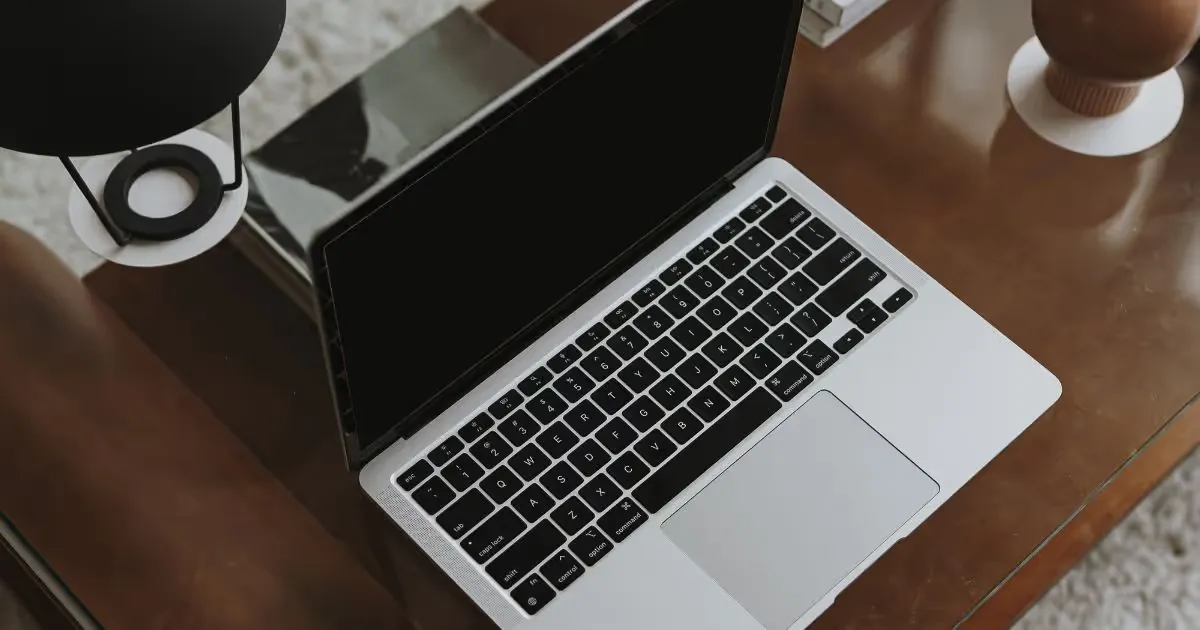 Freelancer navigating the legal guidelines of accepting credit card payments, ensuring compliance with rules, transaction fees, and data security standards to protect their business and maintain client trust.